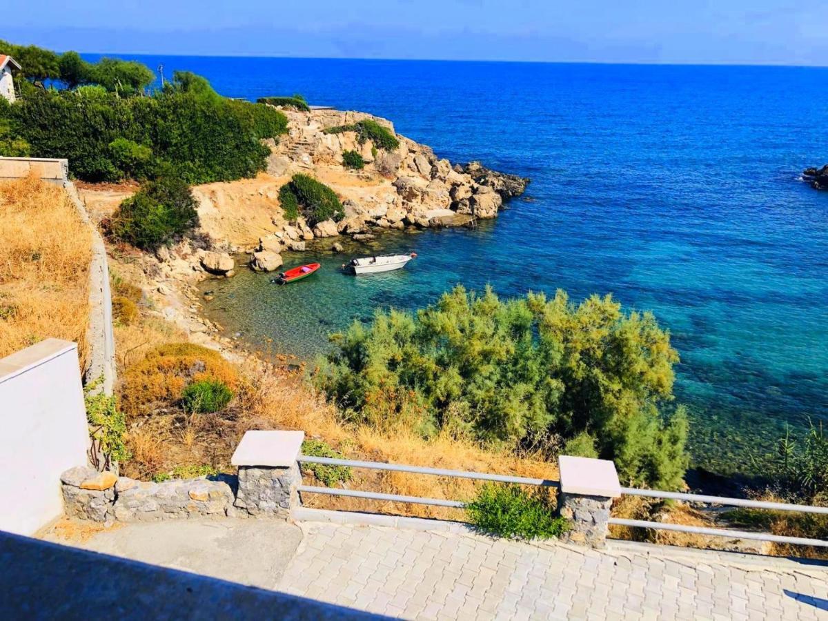 Sea & Sky At Escape Beach Aparthotel Kyrenia  Exteriör bild