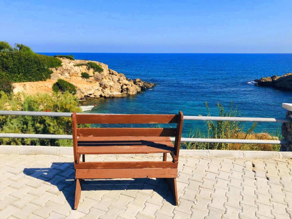 Sea & Sky At Escape Beach Aparthotel Kyrenia  Exteriör bild